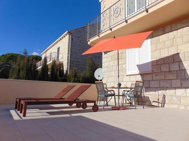 Apartments Red And Blue Mlini Extérieur photo